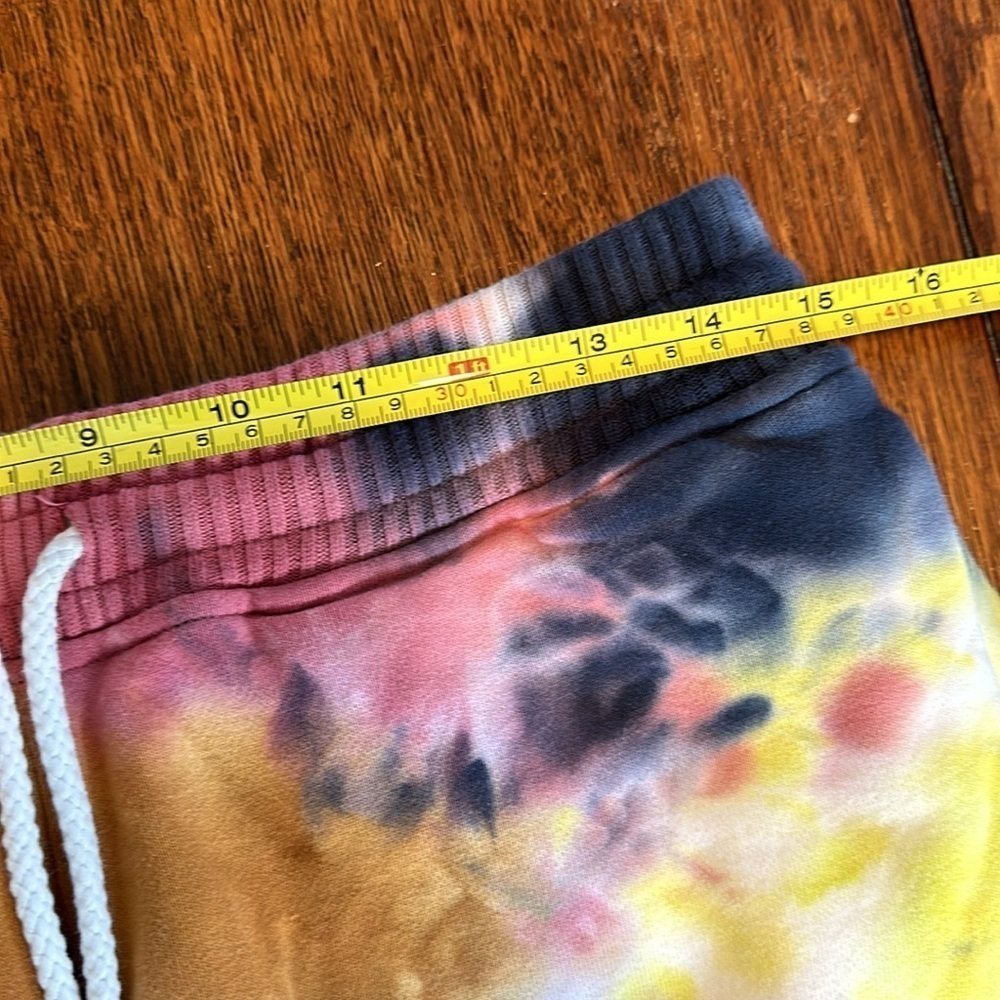 NWT Strivers Row tie-dye 7 inch drawstring shorts size S - Picture 8 of 10